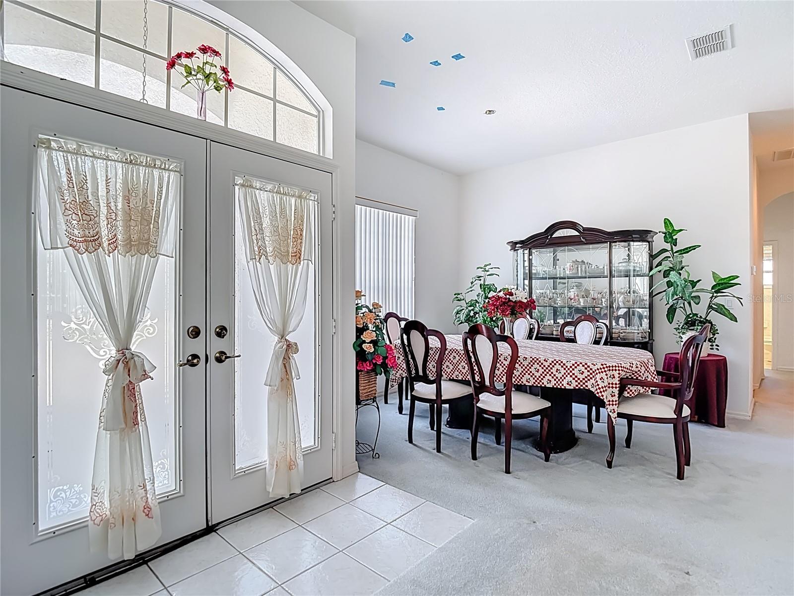 ROYAL HIGHLANDS - Residential