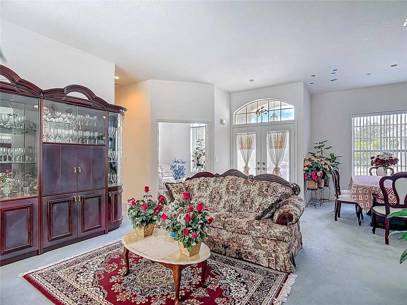 ROYAL HIGHLANDS - Residential