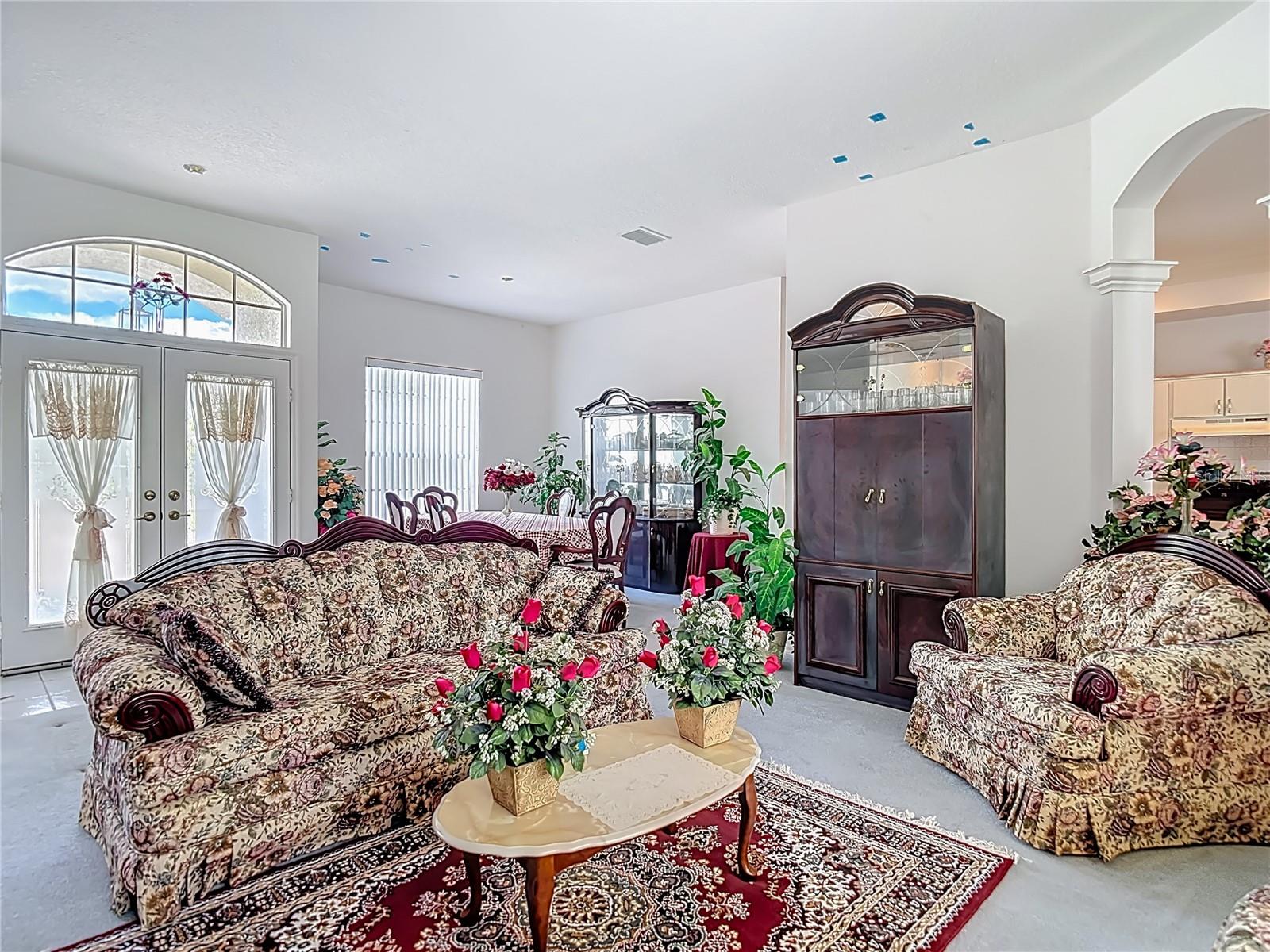 ROYAL HIGHLANDS - Residential