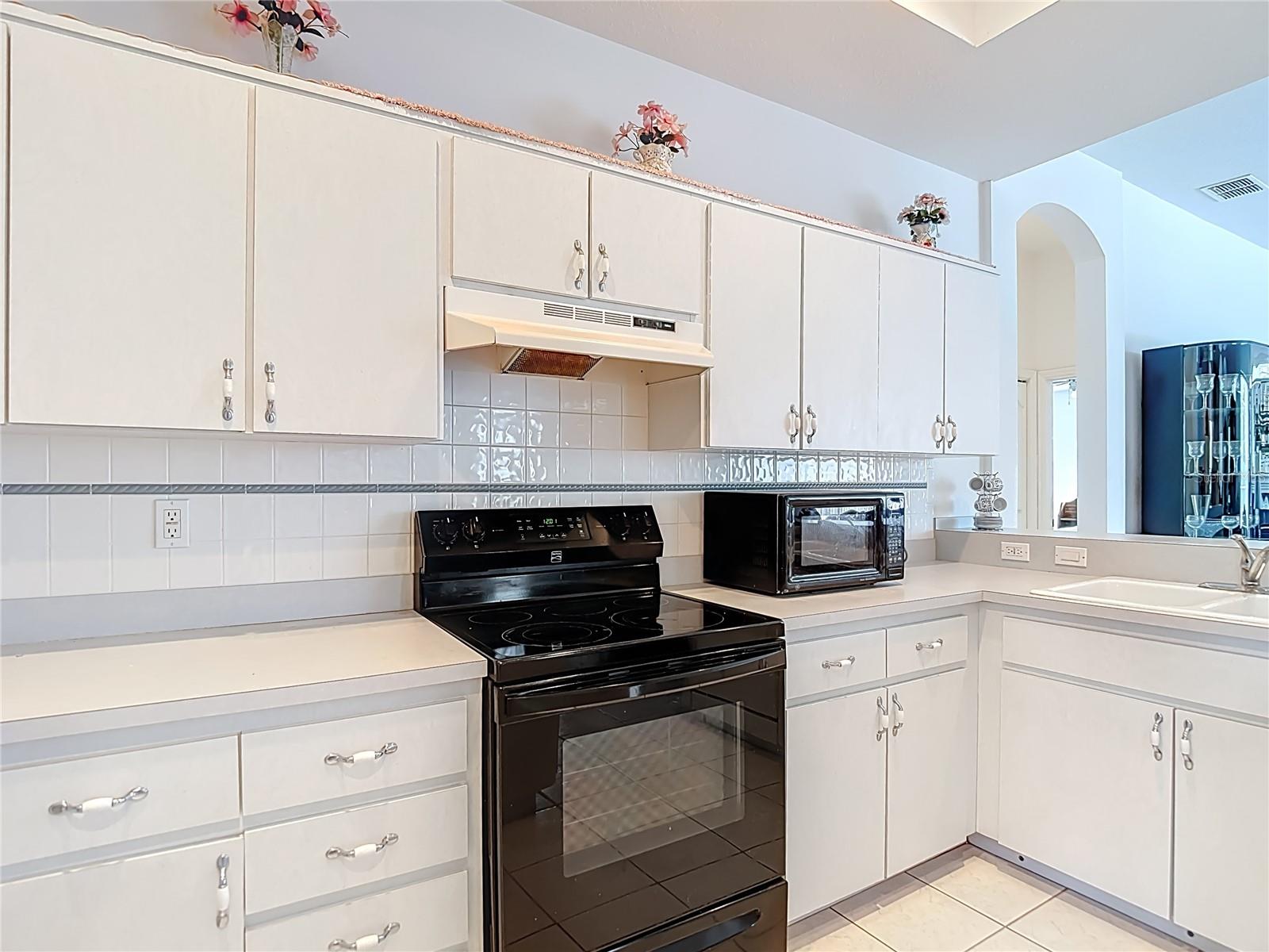 ROYAL HIGHLANDS - Residential