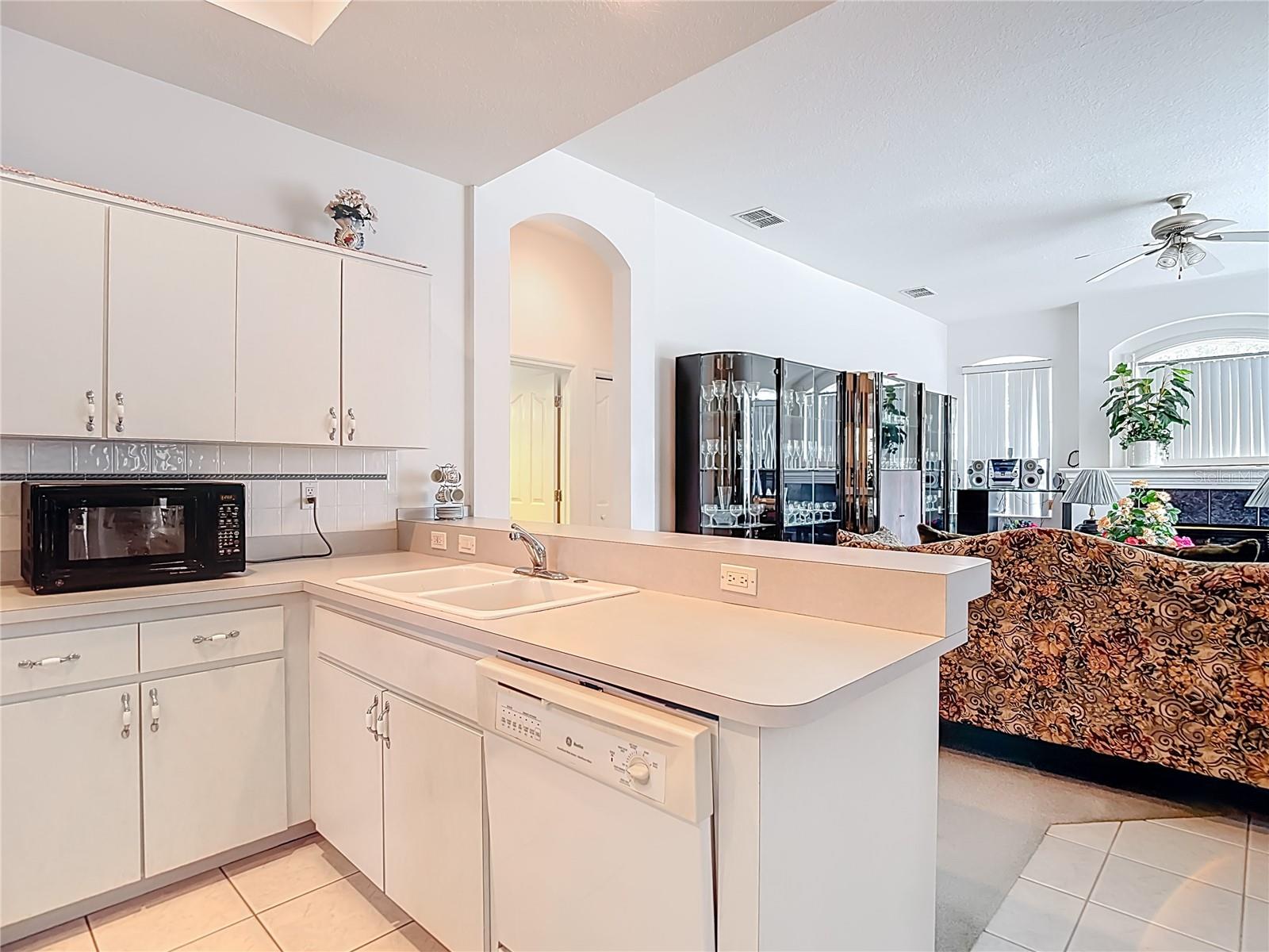 ROYAL HIGHLANDS - Residential