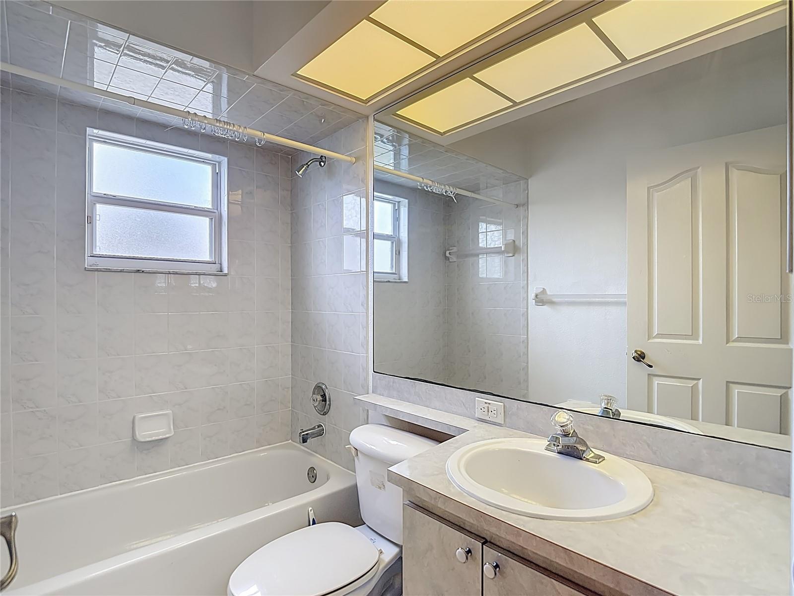 ROYAL HIGHLANDS - Residential