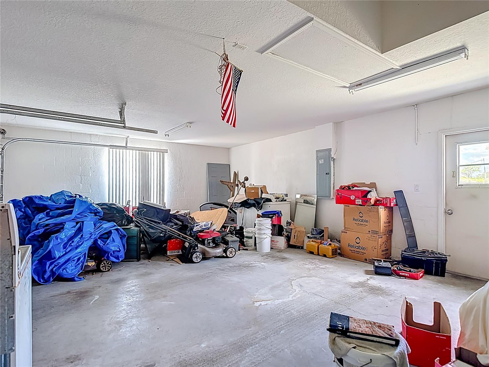 ROYAL HIGHLANDS - Residential