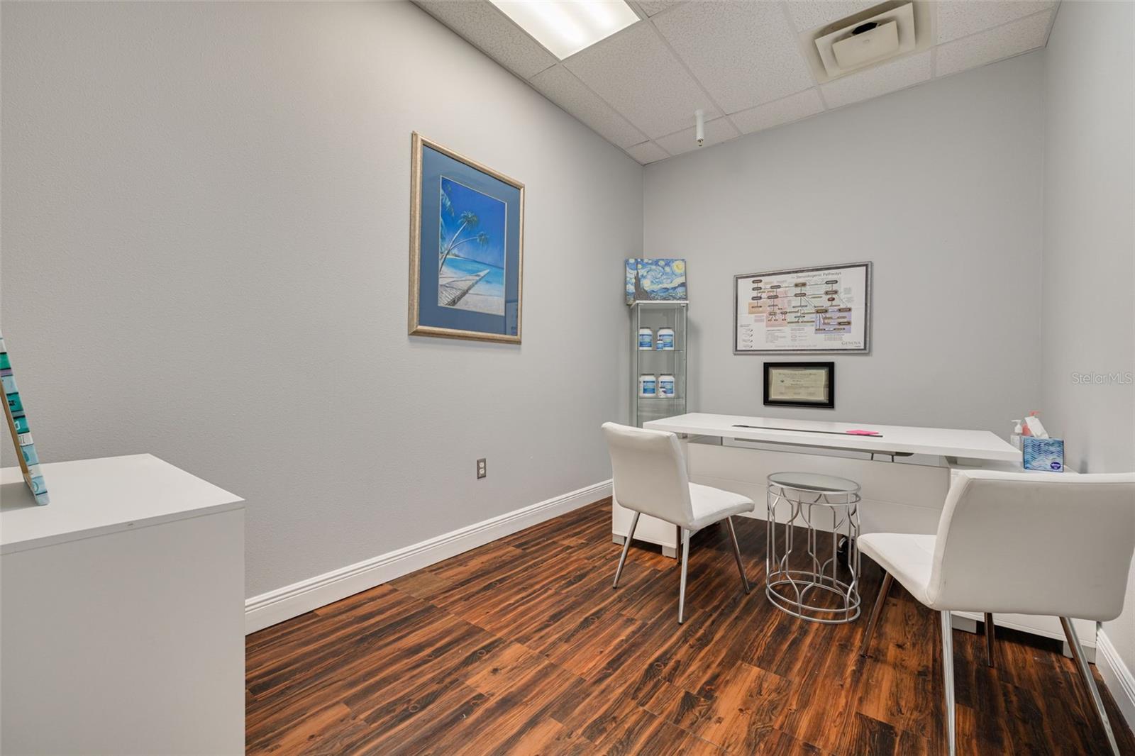 HAMMERHEAD COMM SUB - Commercial Lease