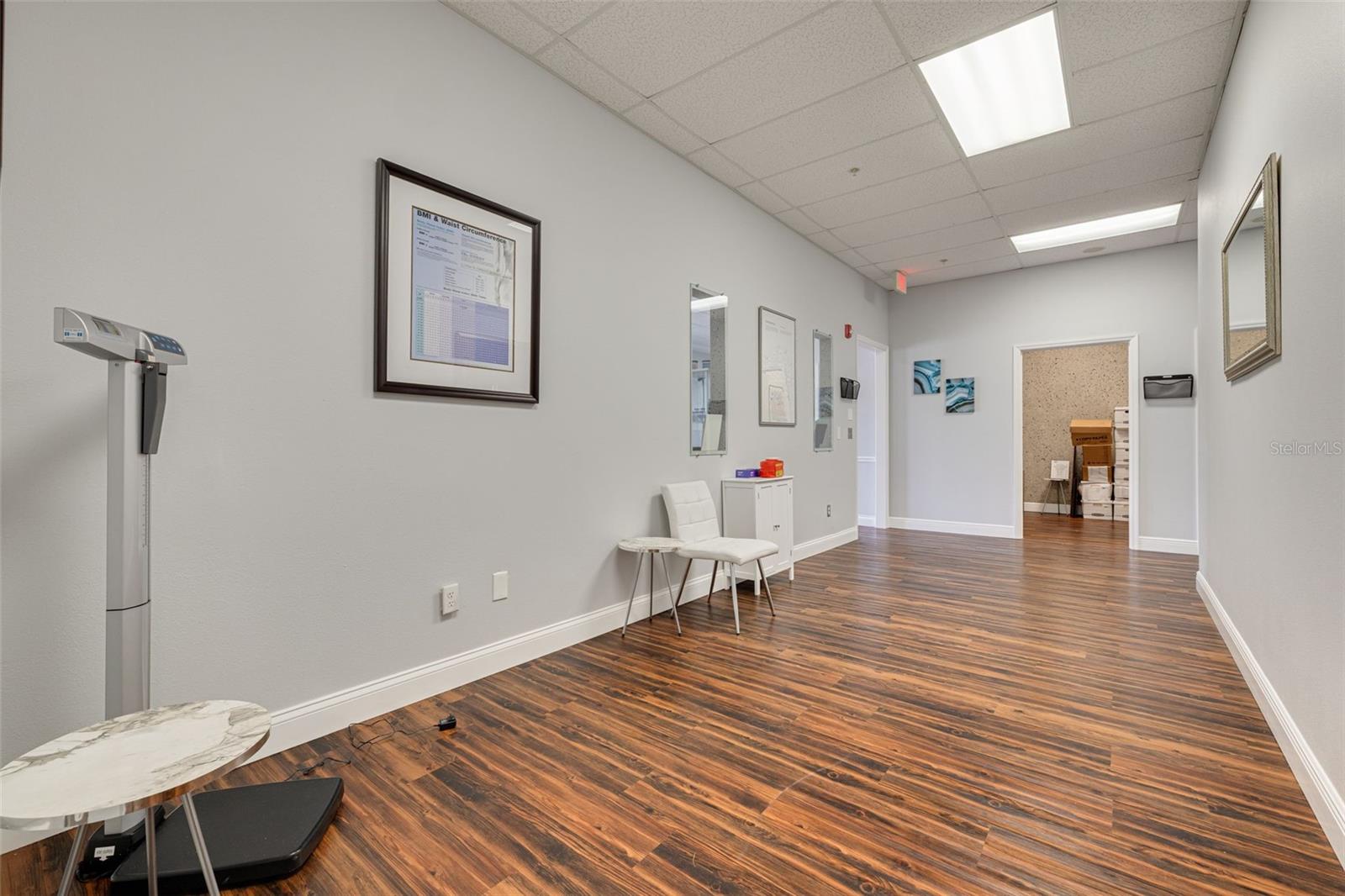 HAMMERHEAD COMM SUB - Commercial Lease