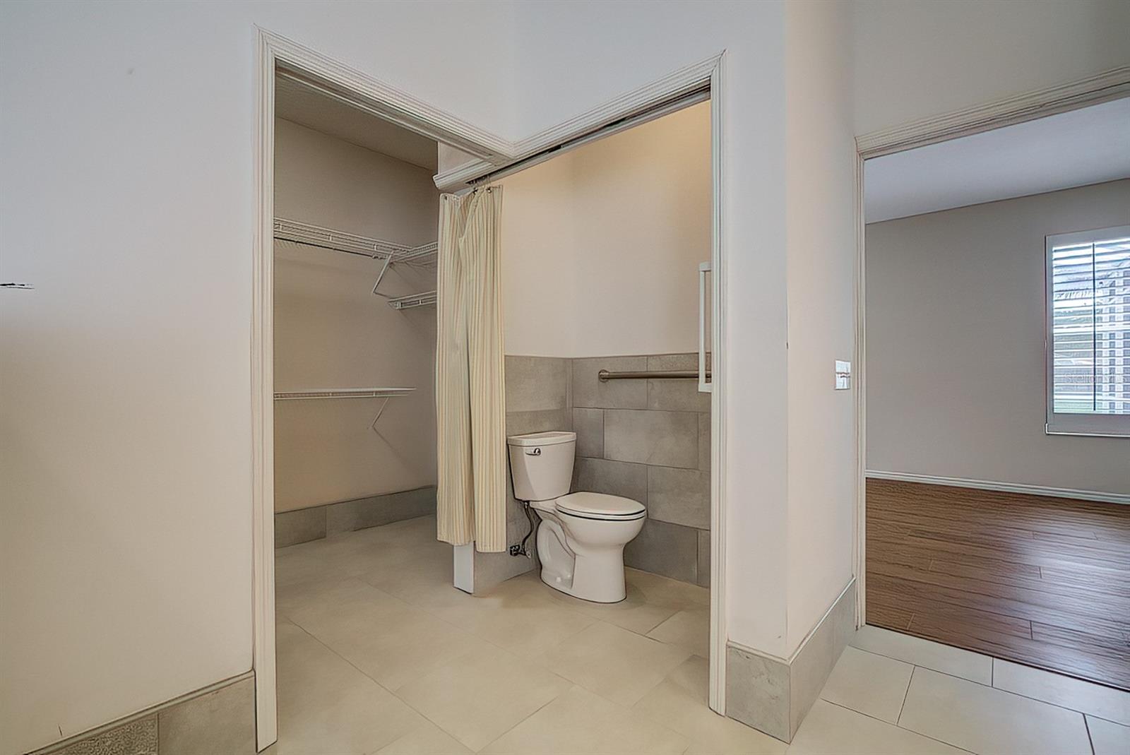 CRESCENT OAKS COUNTRY CLUB COVENTRY PH 5 - Residential