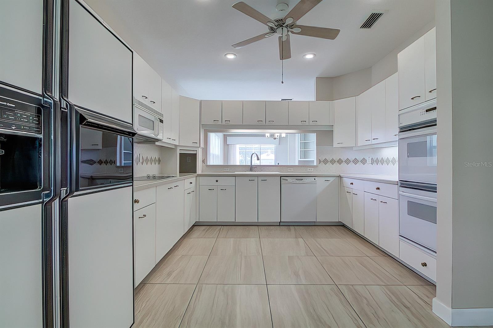 CRESCENT OAKS COUNTRY CLUB COVENTRY PH 5 - Residential