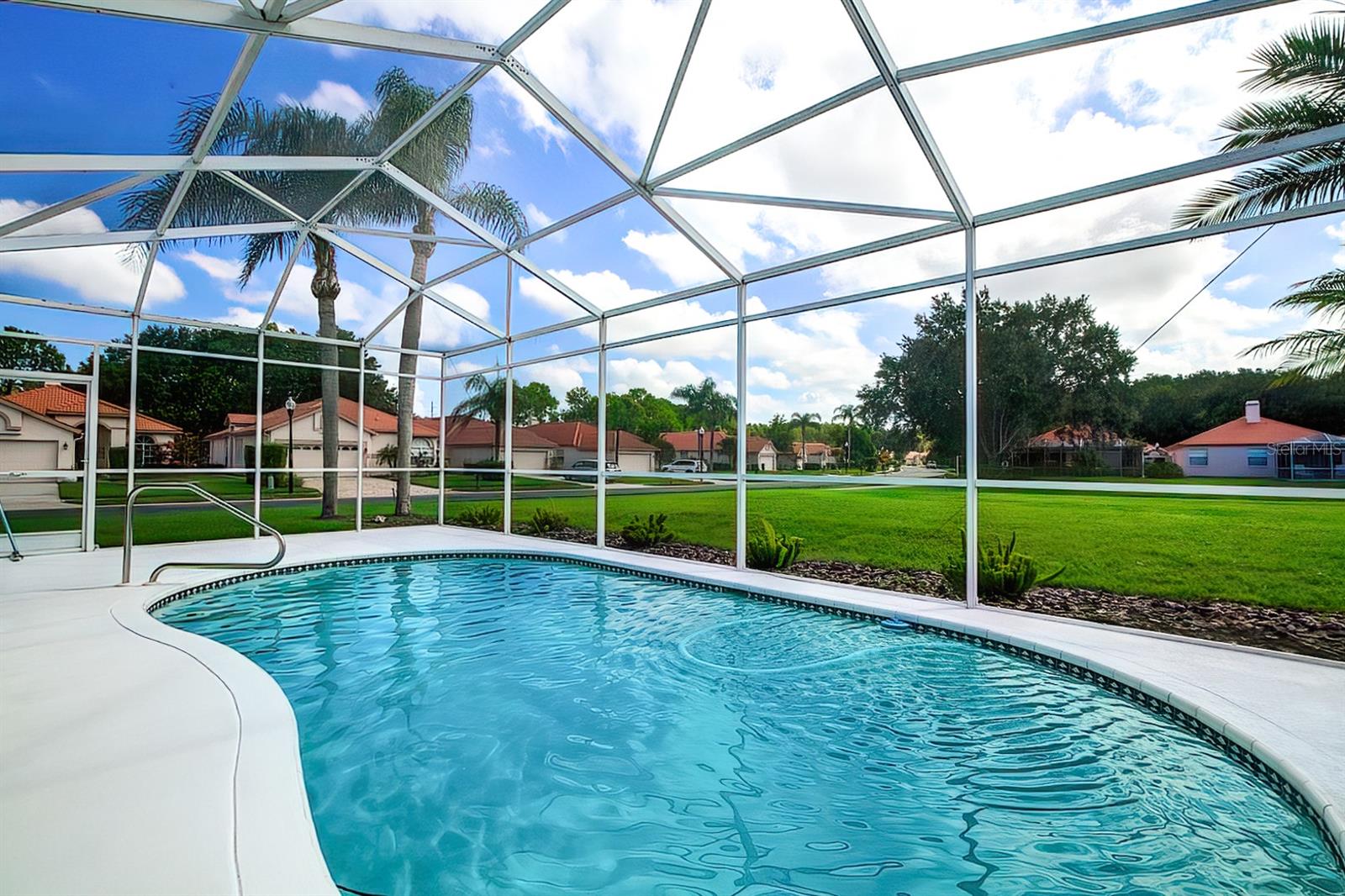 CRESCENT OAKS COUNTRY CLUB COVENTRY PH 5 - Residential