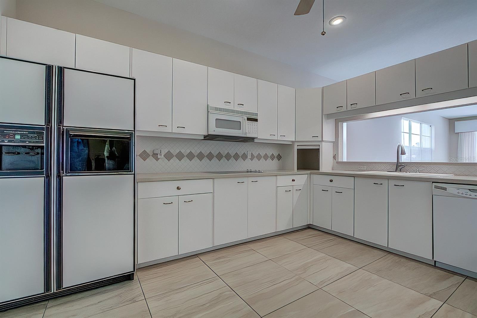 CRESCENT OAKS COUNTRY CLUB COVENTRY PH 5 - Residential