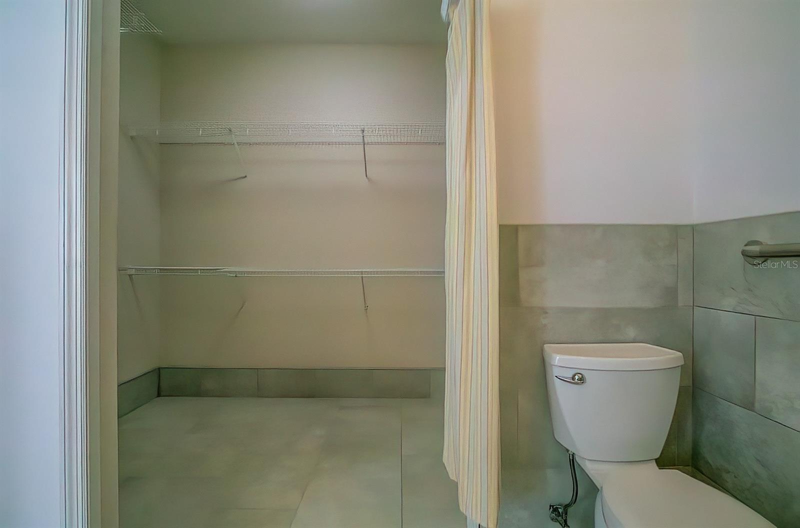 CRESCENT OAKS COUNTRY CLUB COVENTRY PH 5 - Residential