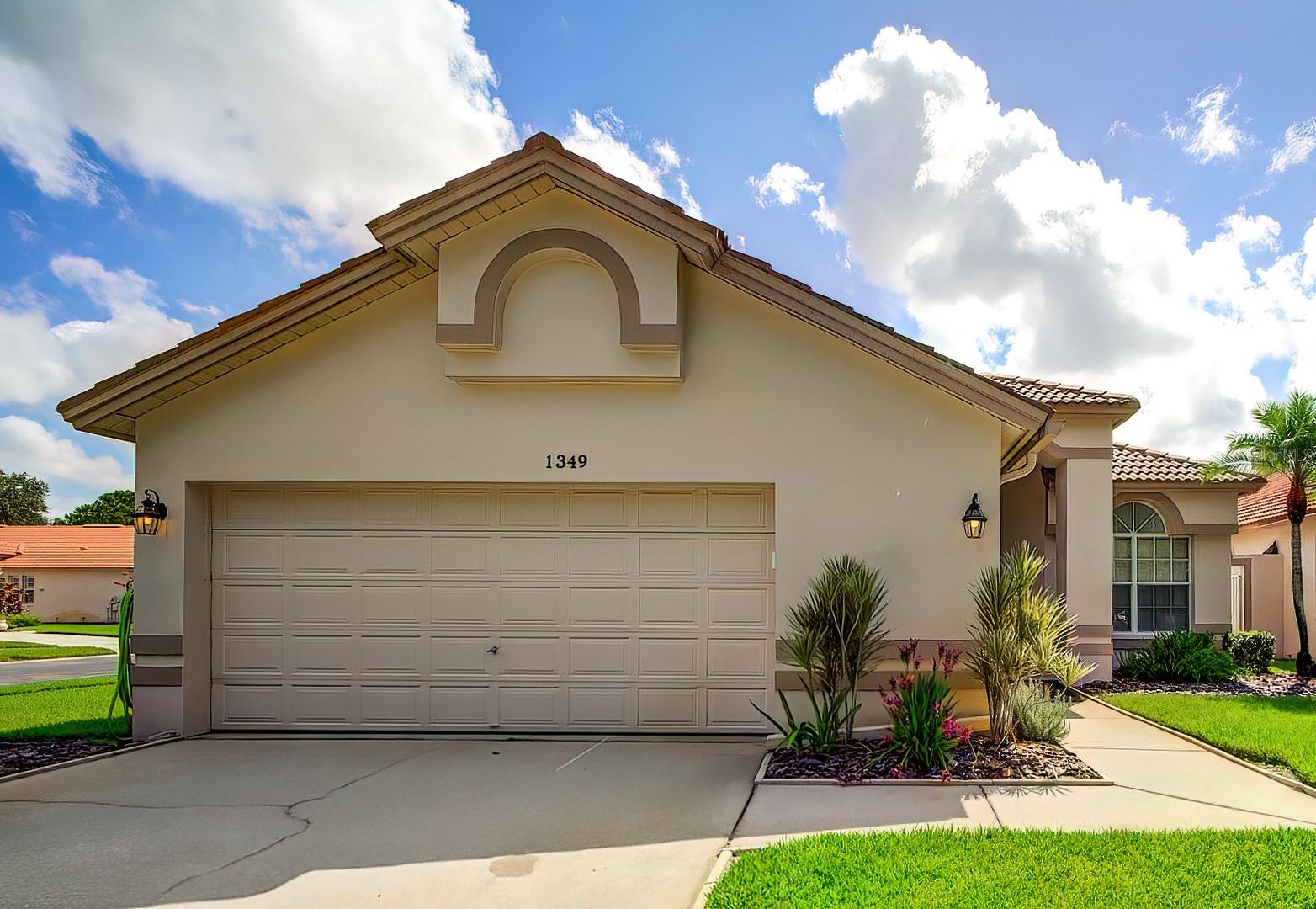 CRESCENT OAKS COUNTRY CLUB COVENTRY PH 5 - Residential