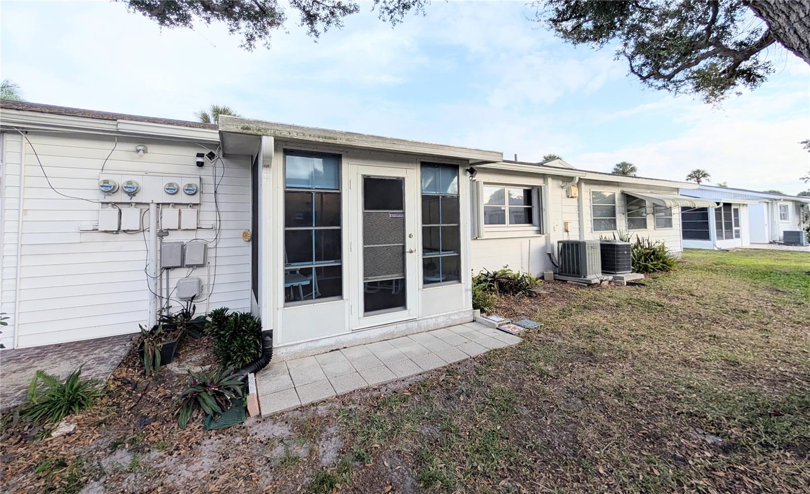 VILLAGER APTS - Residential