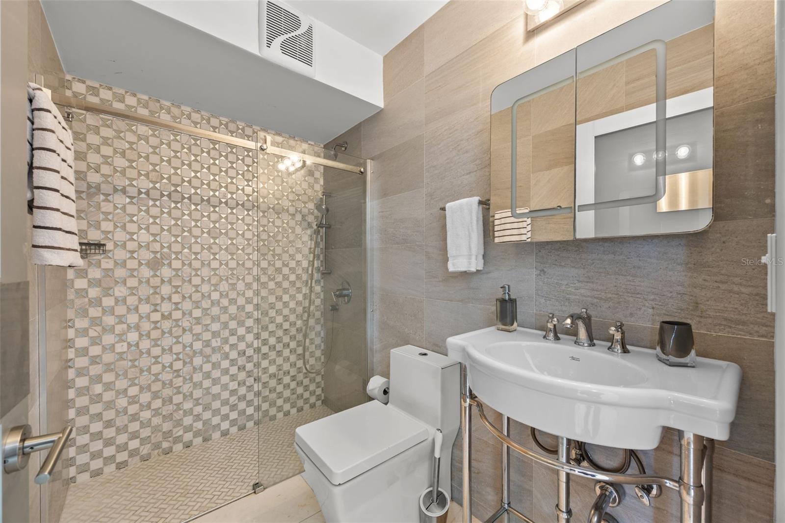 ACQUAMARINA CONDOMINIUM - Residential