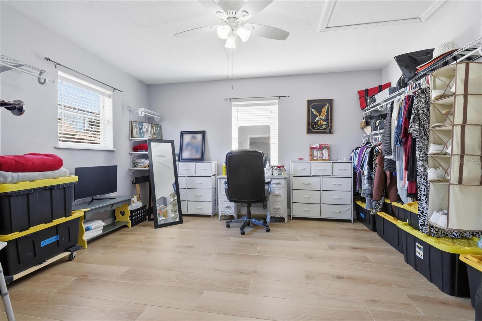 CLIFTON PARK - Residential