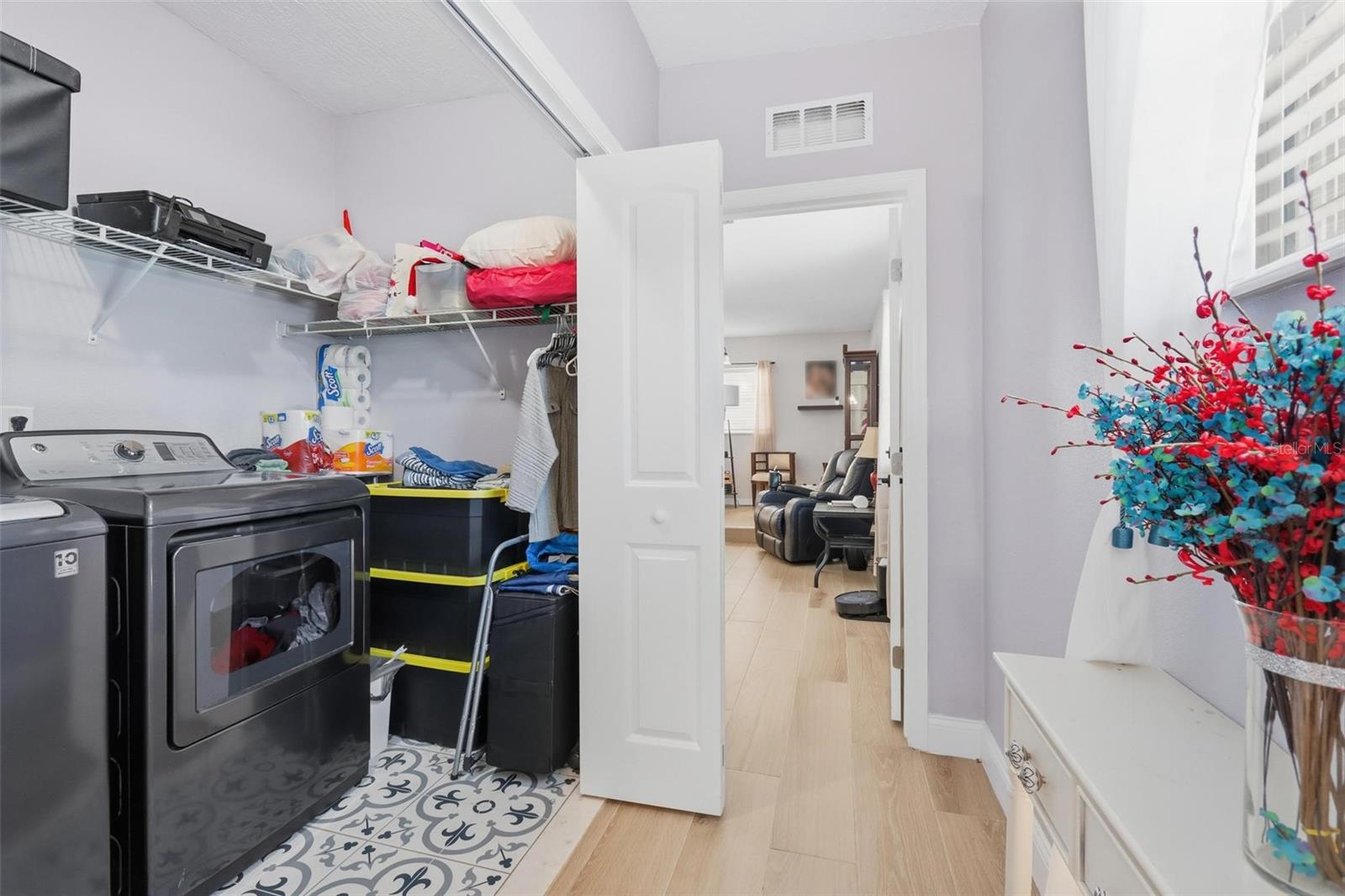 CLIFTON PARK - Residential