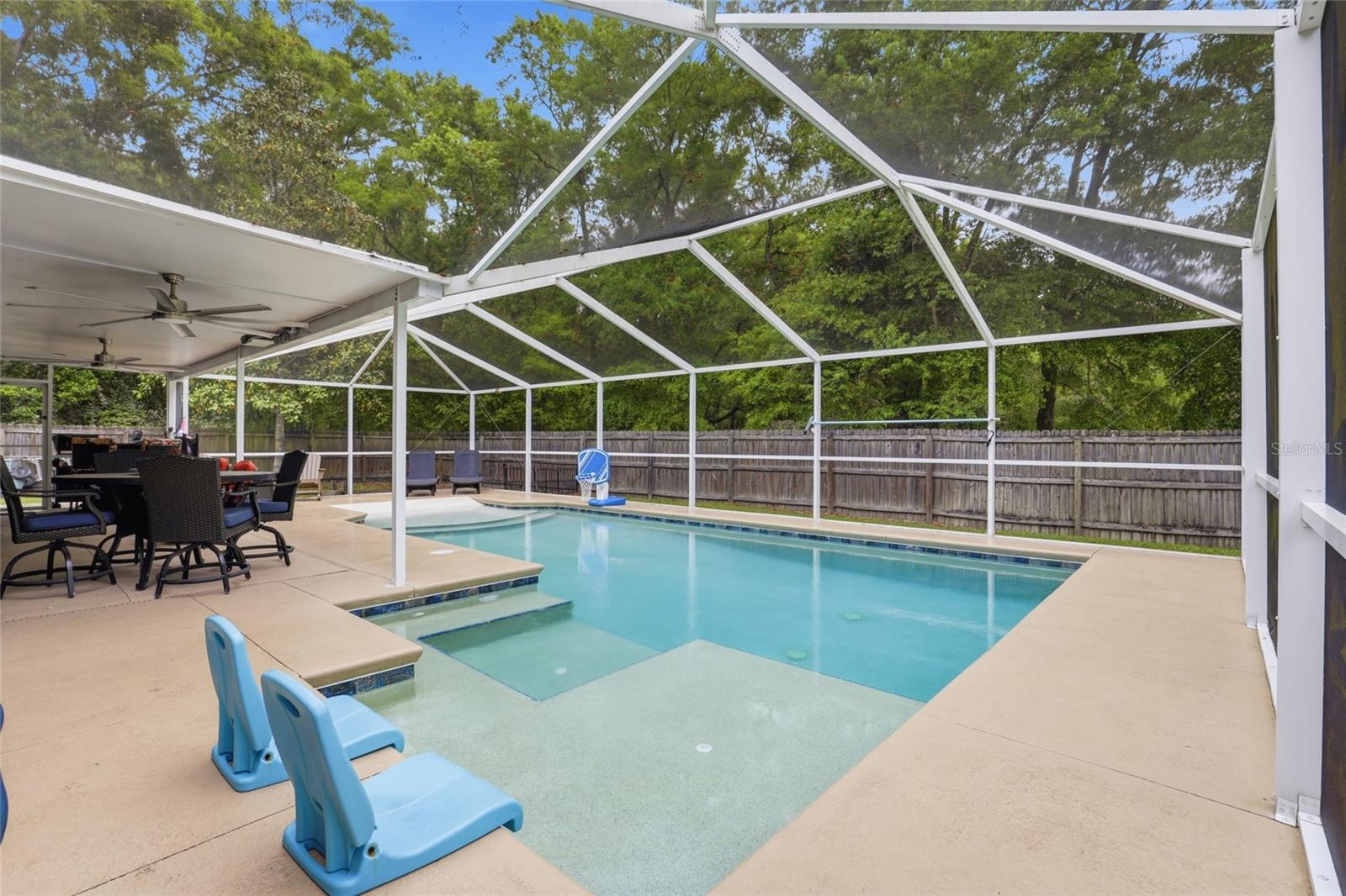 SOUTHSIDE TERRACE - Residential