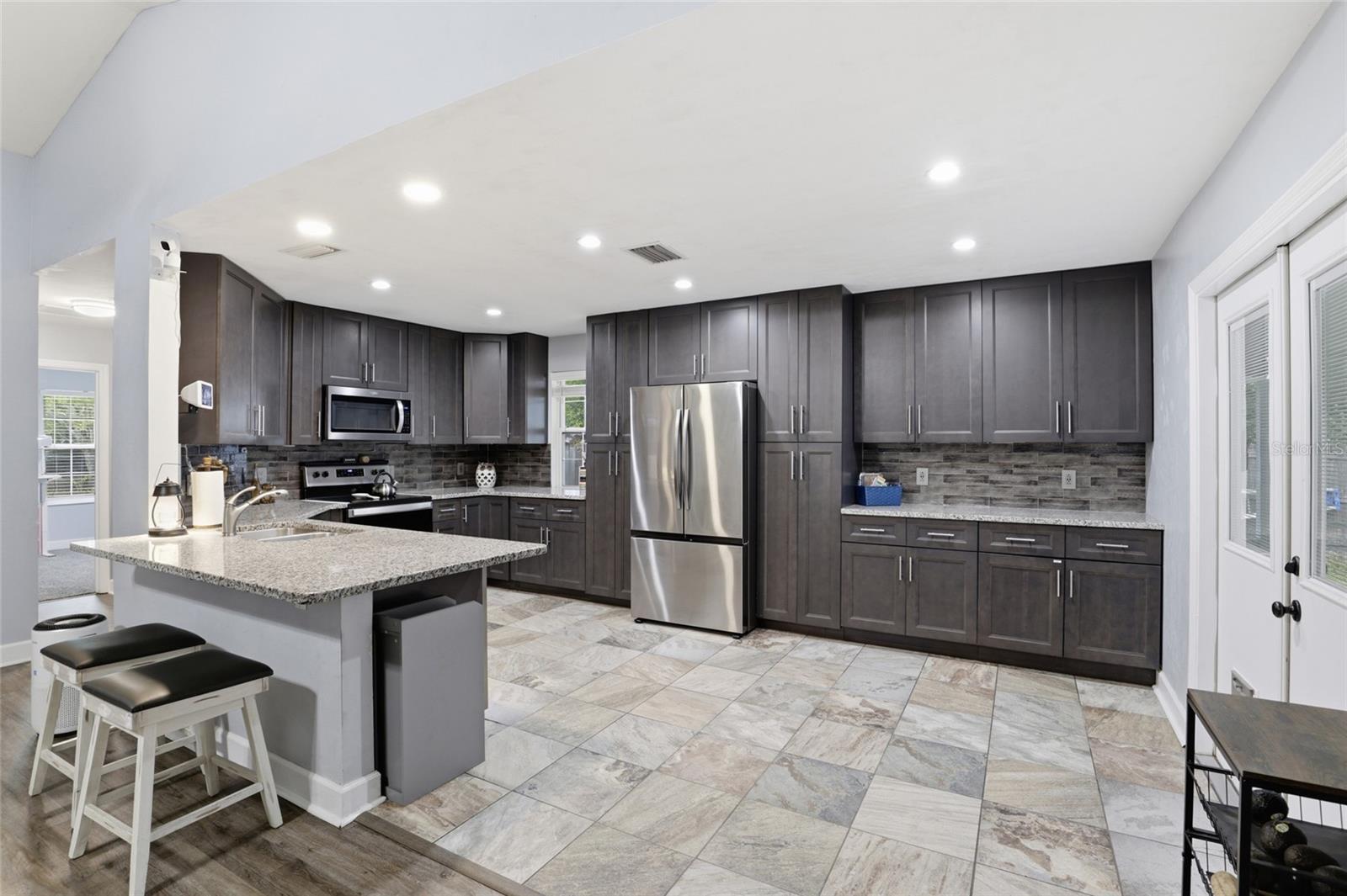 SOUTHSIDE TERRACE - Residential