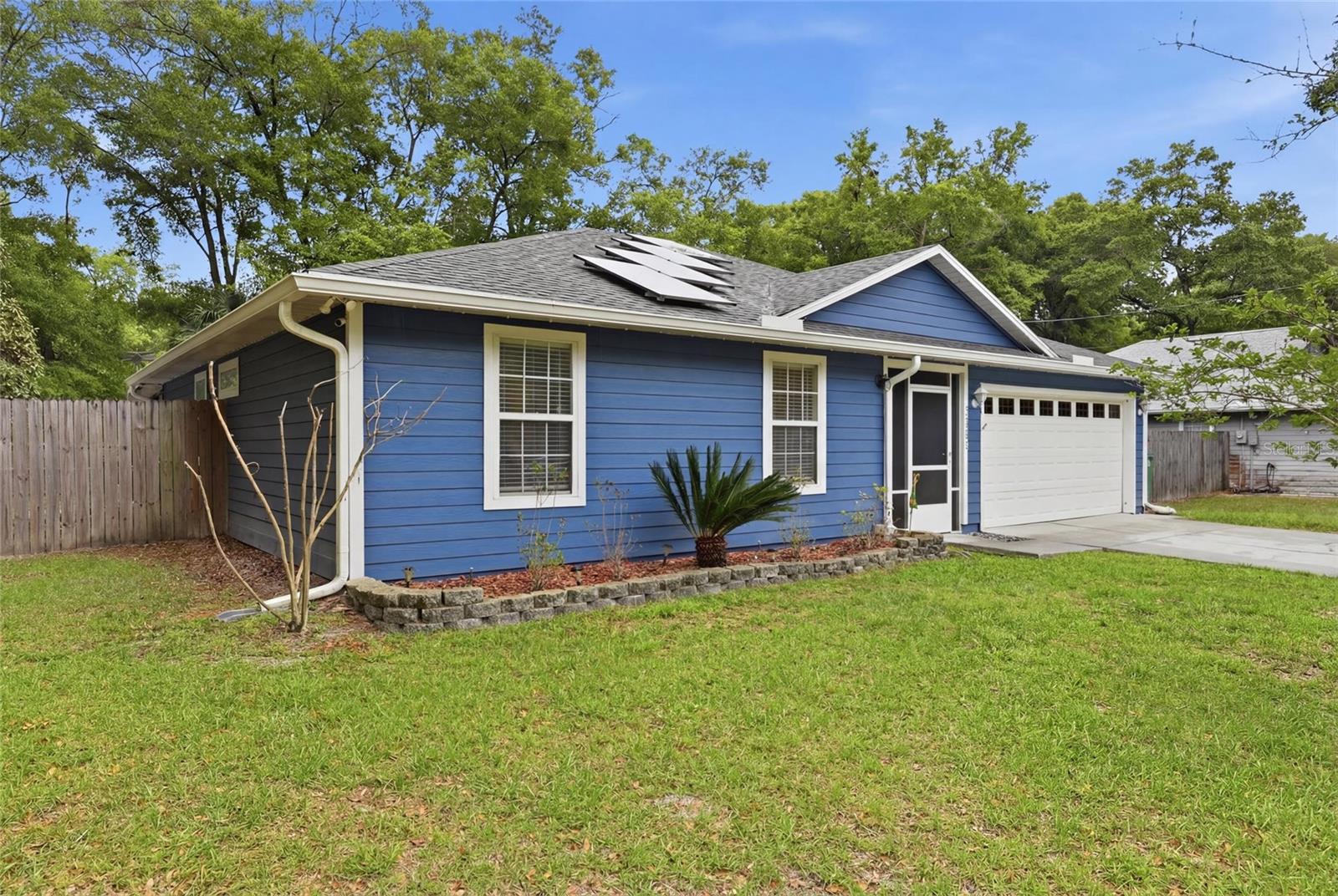 SOUTHSIDE TERRACE - Residential