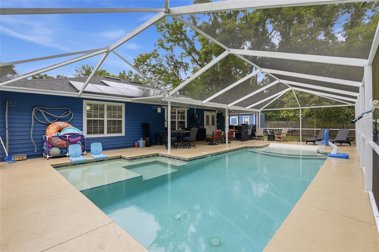 SOUTHSIDE TERRACE - Residential