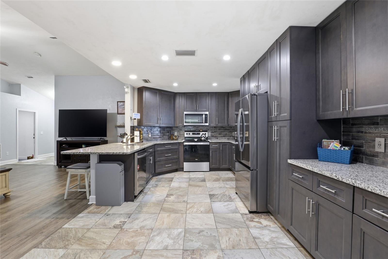 SOUTHSIDE TERRACE - Residential