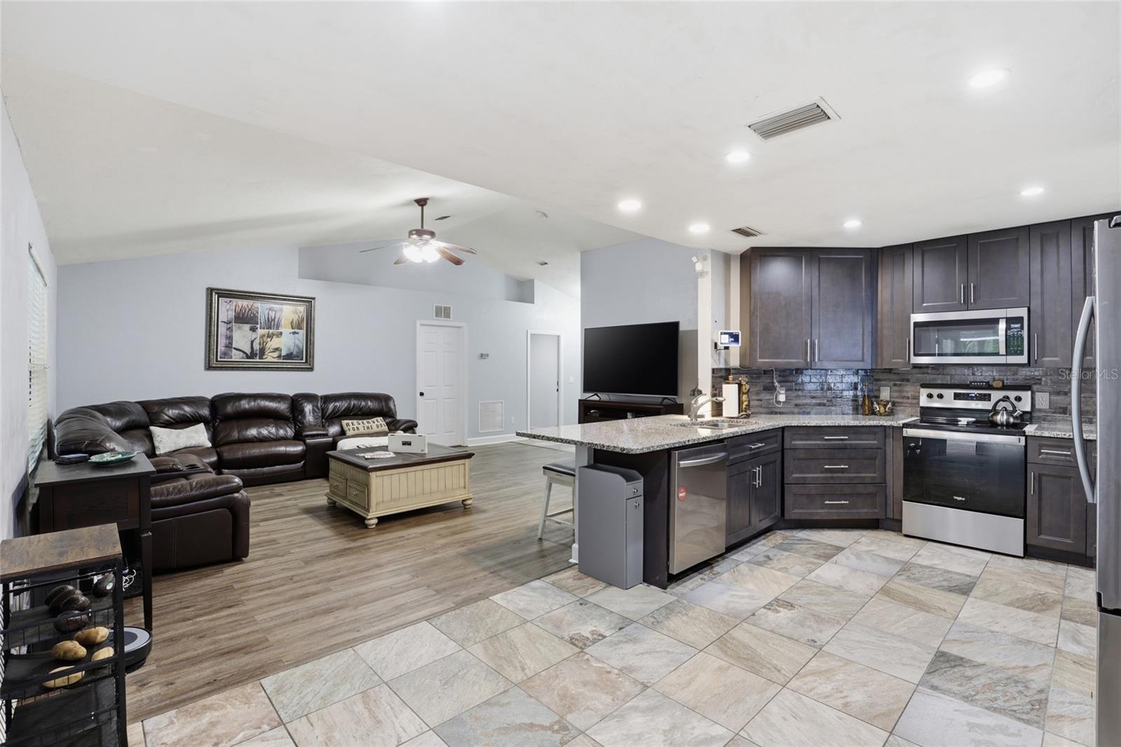 SOUTHSIDE TERRACE - Residential