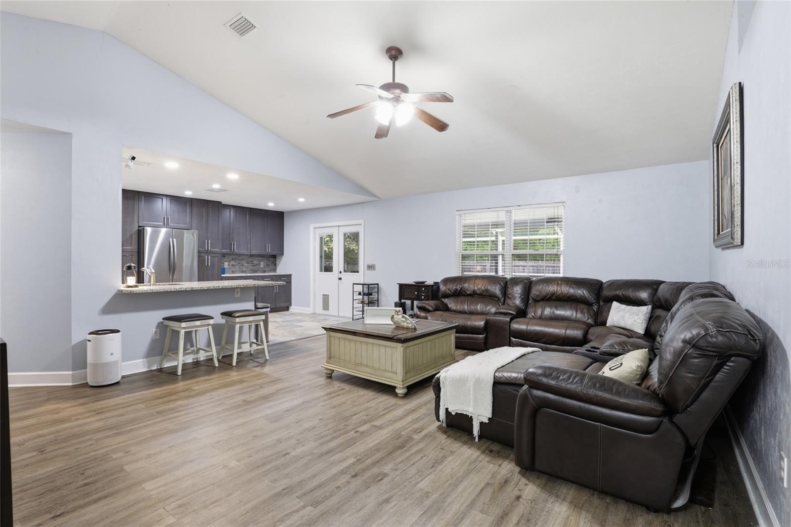 SOUTHSIDE TERRACE - Residential