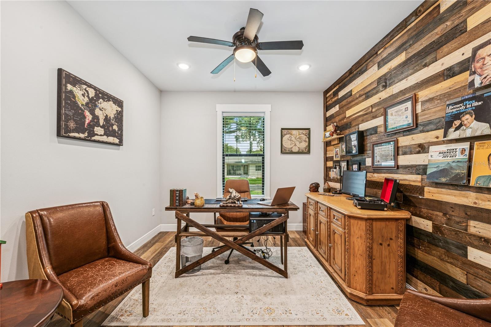 OAKLAND TOWN - Residential