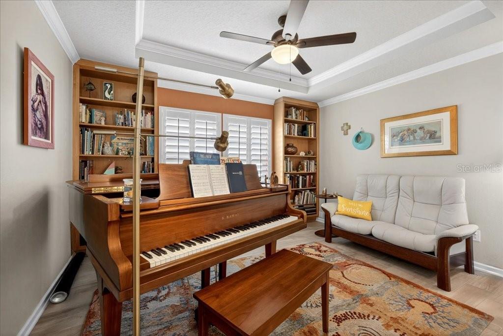 COUNTRY CLUB HARBOR - Residential