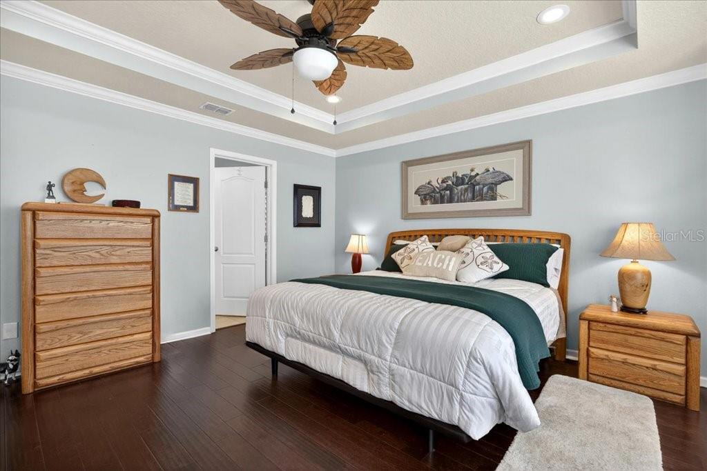 COUNTRY CLUB HARBOR - Residential