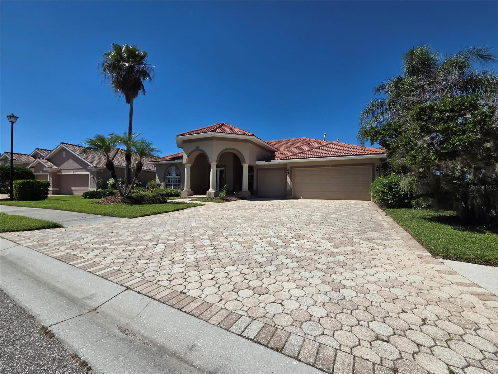 7531 CAMDEN HARBOUR DRIVE