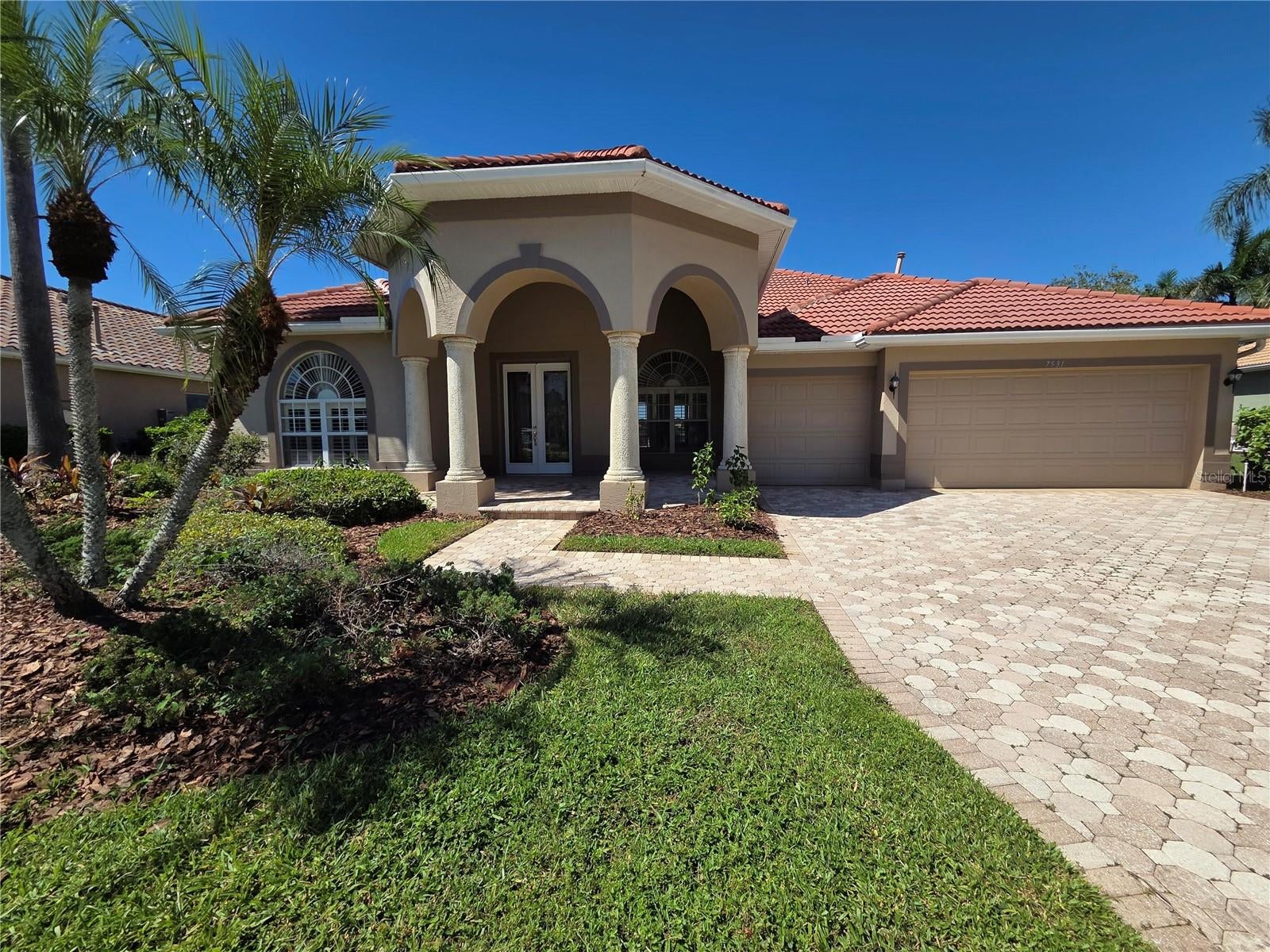 7531 CAMDEN HARBOUR DRIVE