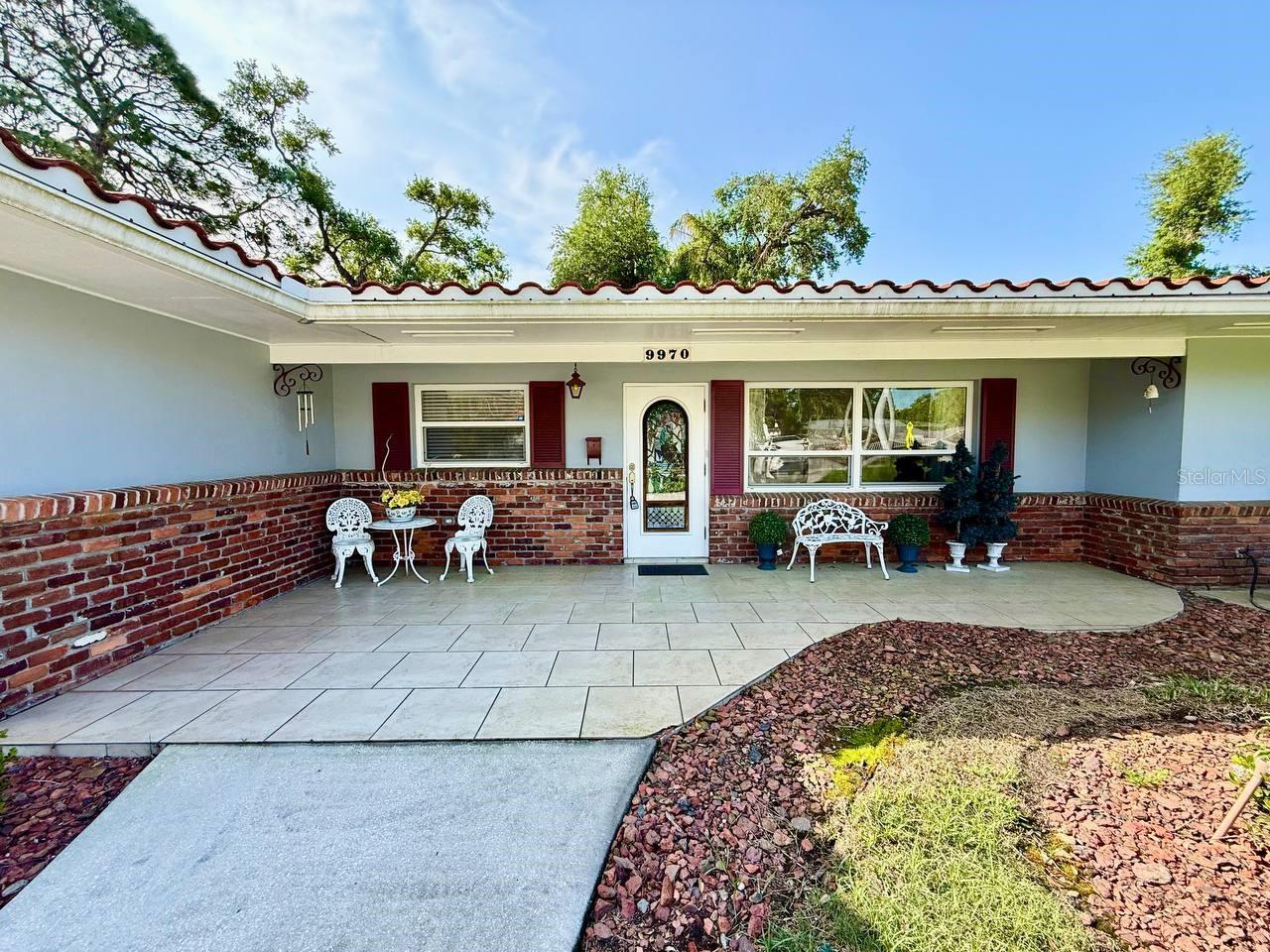 BAY PINES ESTATES - Residential Lease