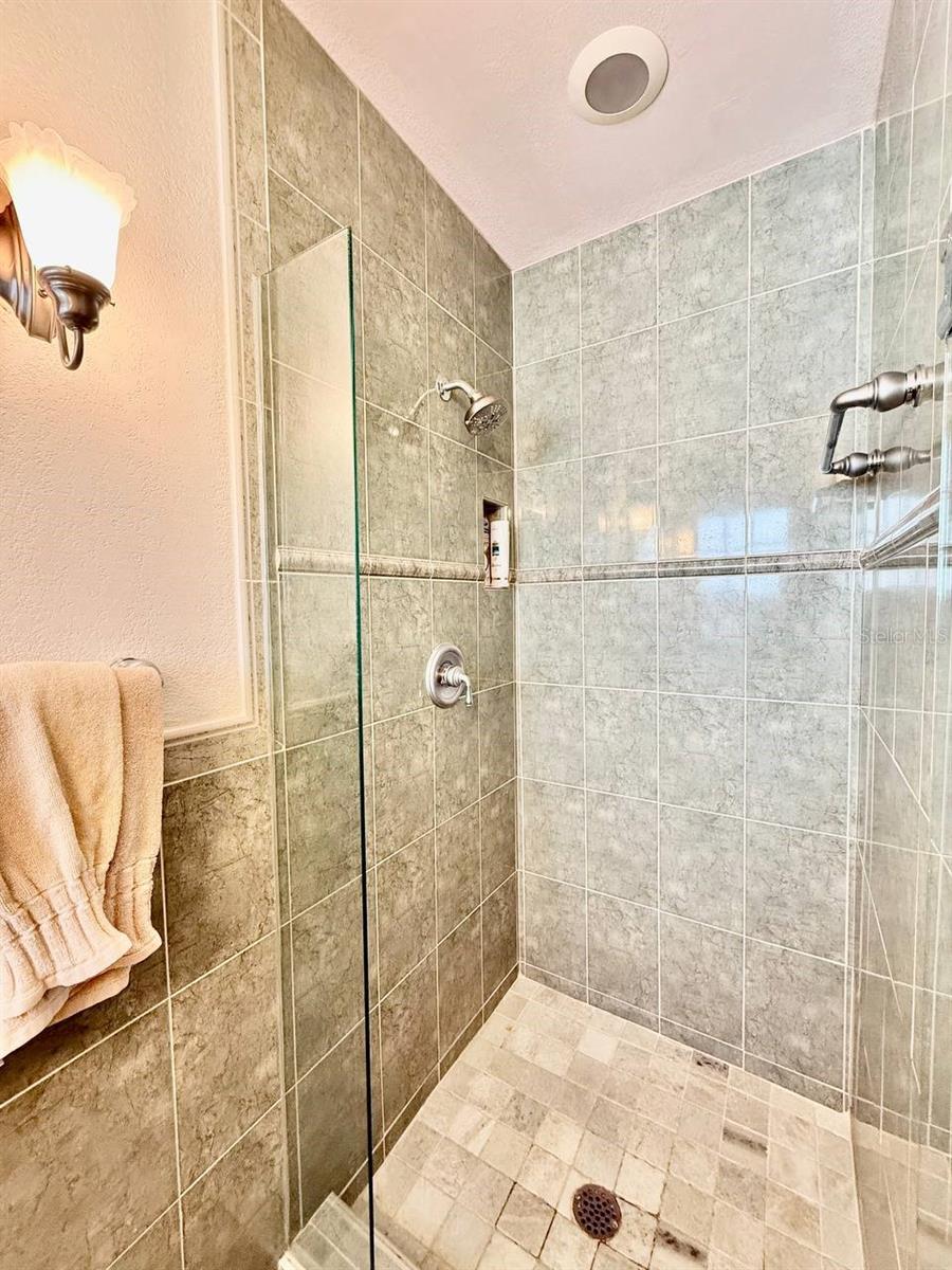 BAY PINES ESTATES - Residential Lease