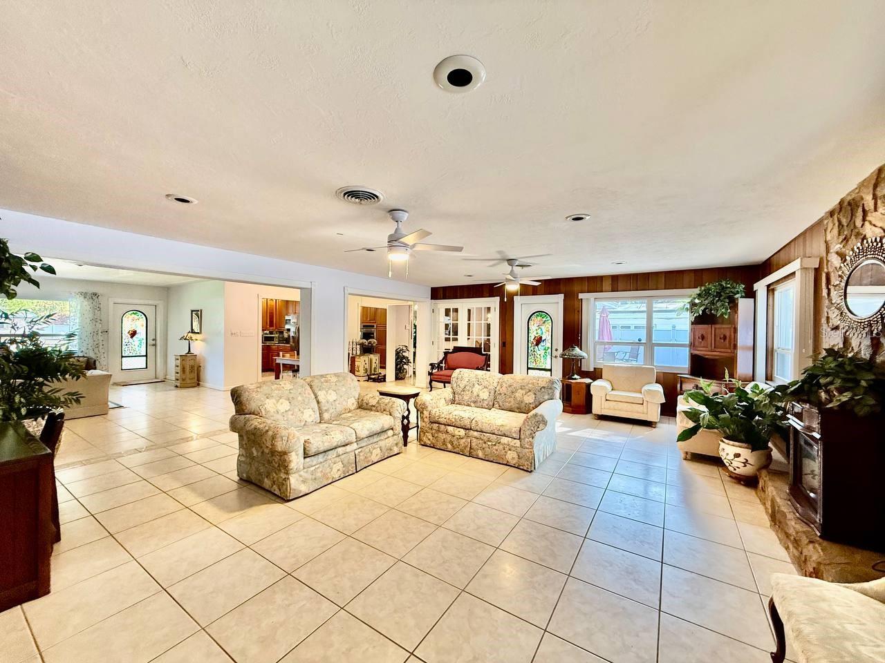 BAY PINES ESTATES - Residential Lease