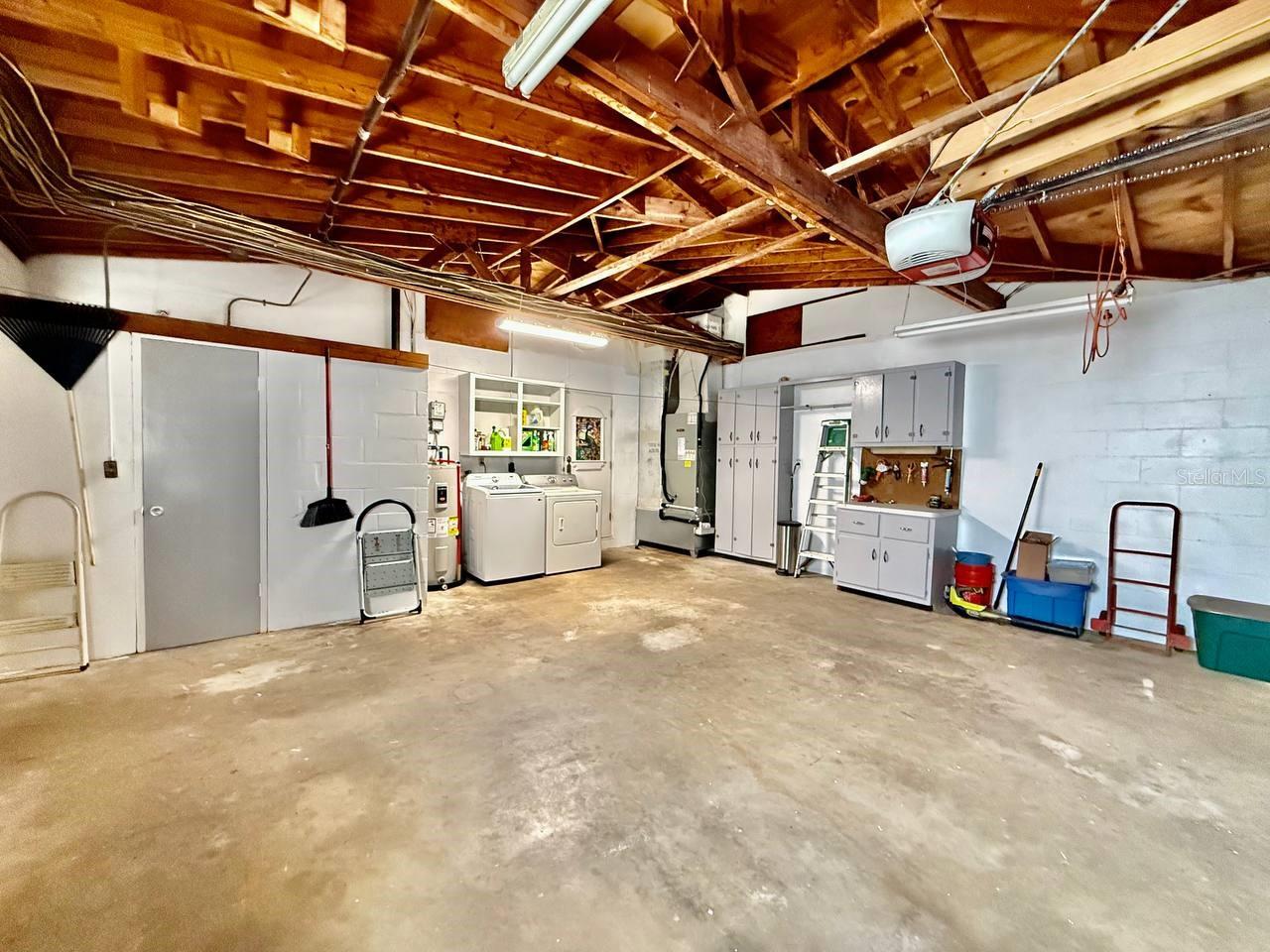 BAY PINES ESTATES - Residential Lease