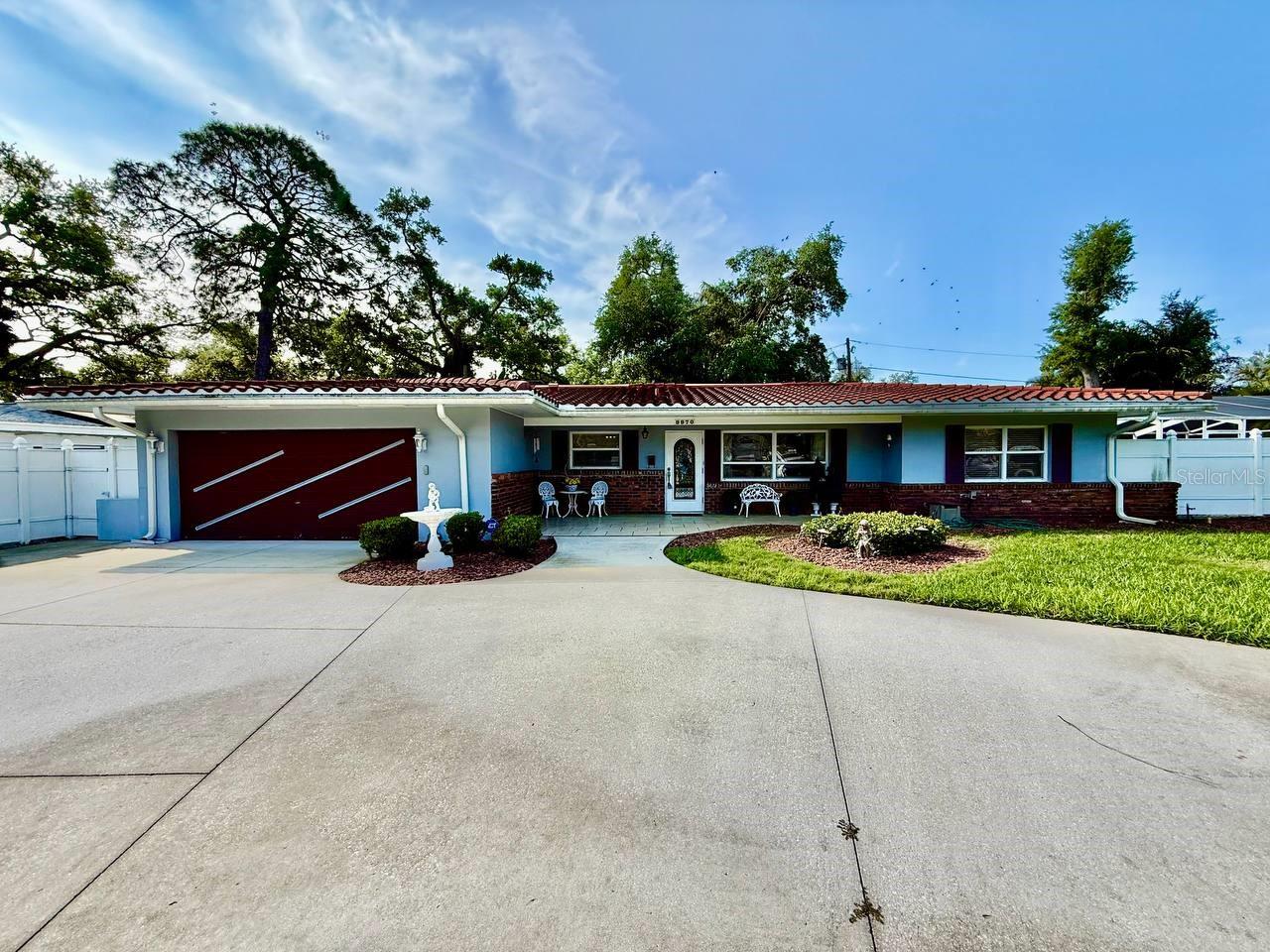 BAY PINES ESTATES - Residential Lease