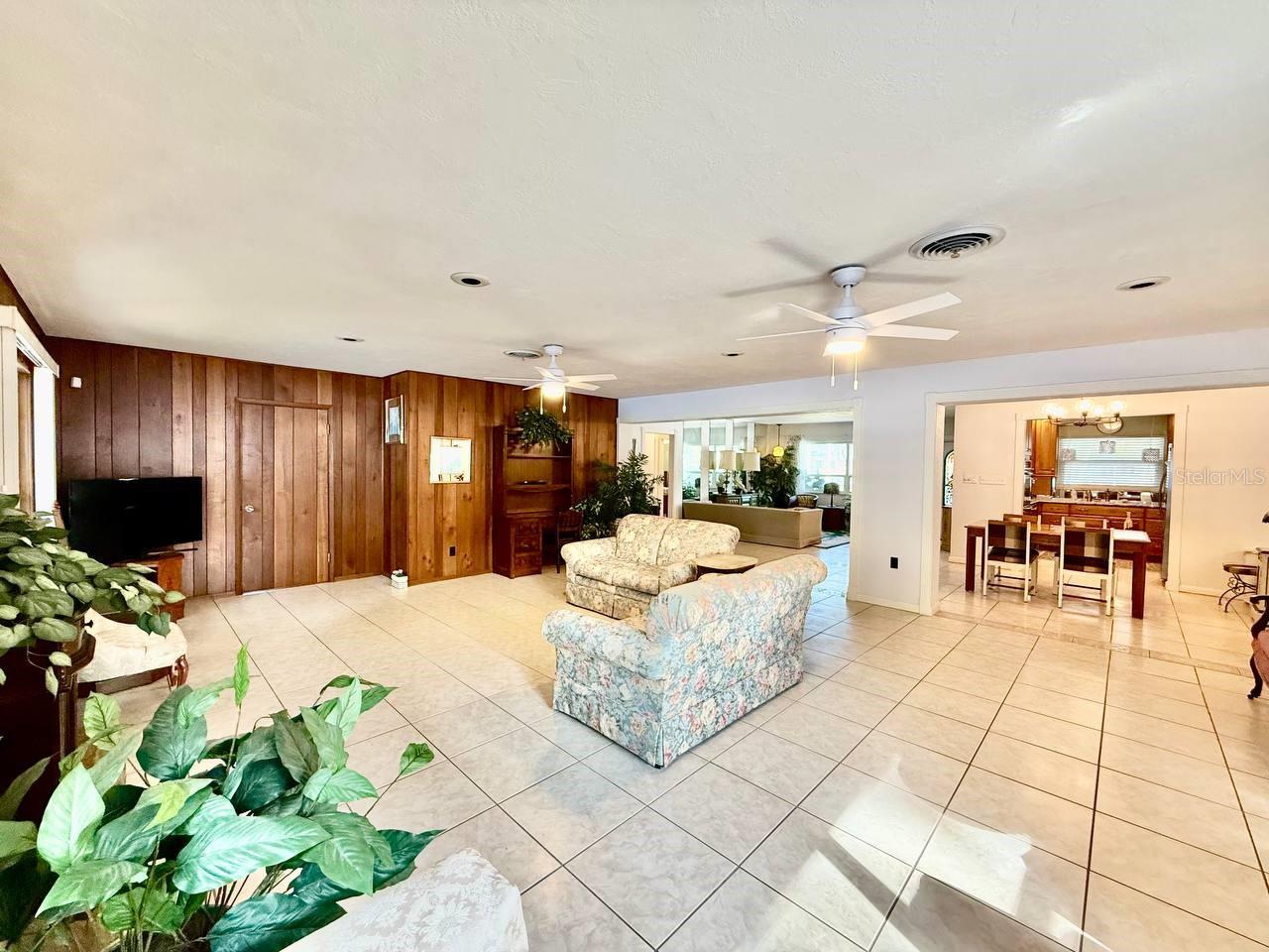 BAY PINES ESTATES - Residential Lease