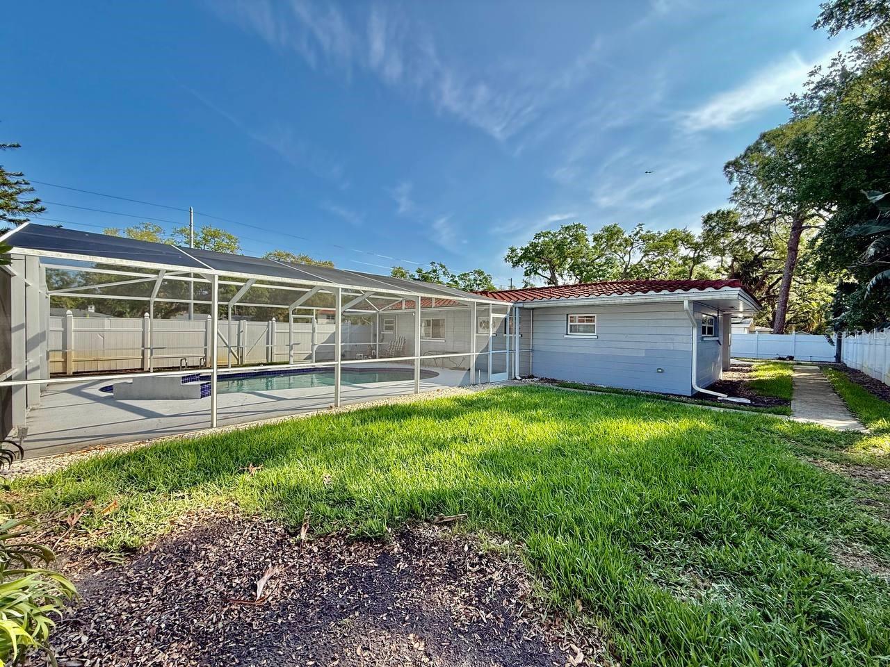 BAY PINES ESTATES - Residential Lease