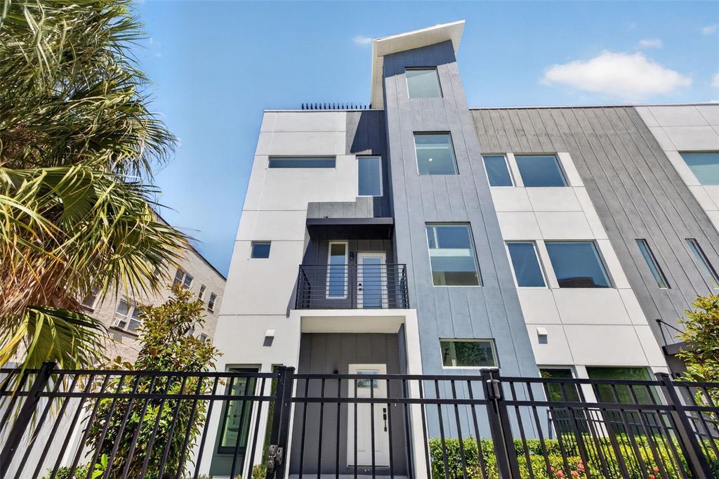 Photo of 536 Dr. Martin Luther King Jr Street S, St Petersburg, FL 33701 (MLS # TB8427955)