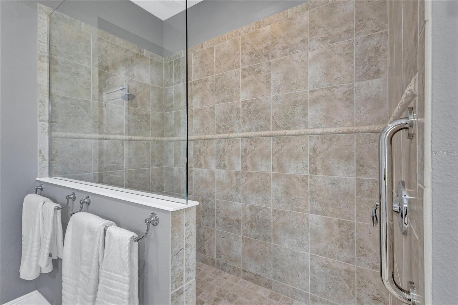 COUNTRY CLUB EAST AT LAKEWD RNCH OO1&2 - Residential