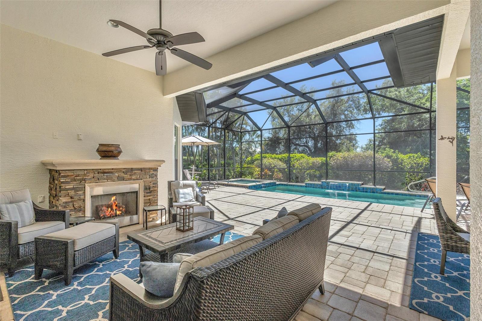 COUNTRY CLUB EAST AT LAKEWD RNCH OO1&2 - Residential