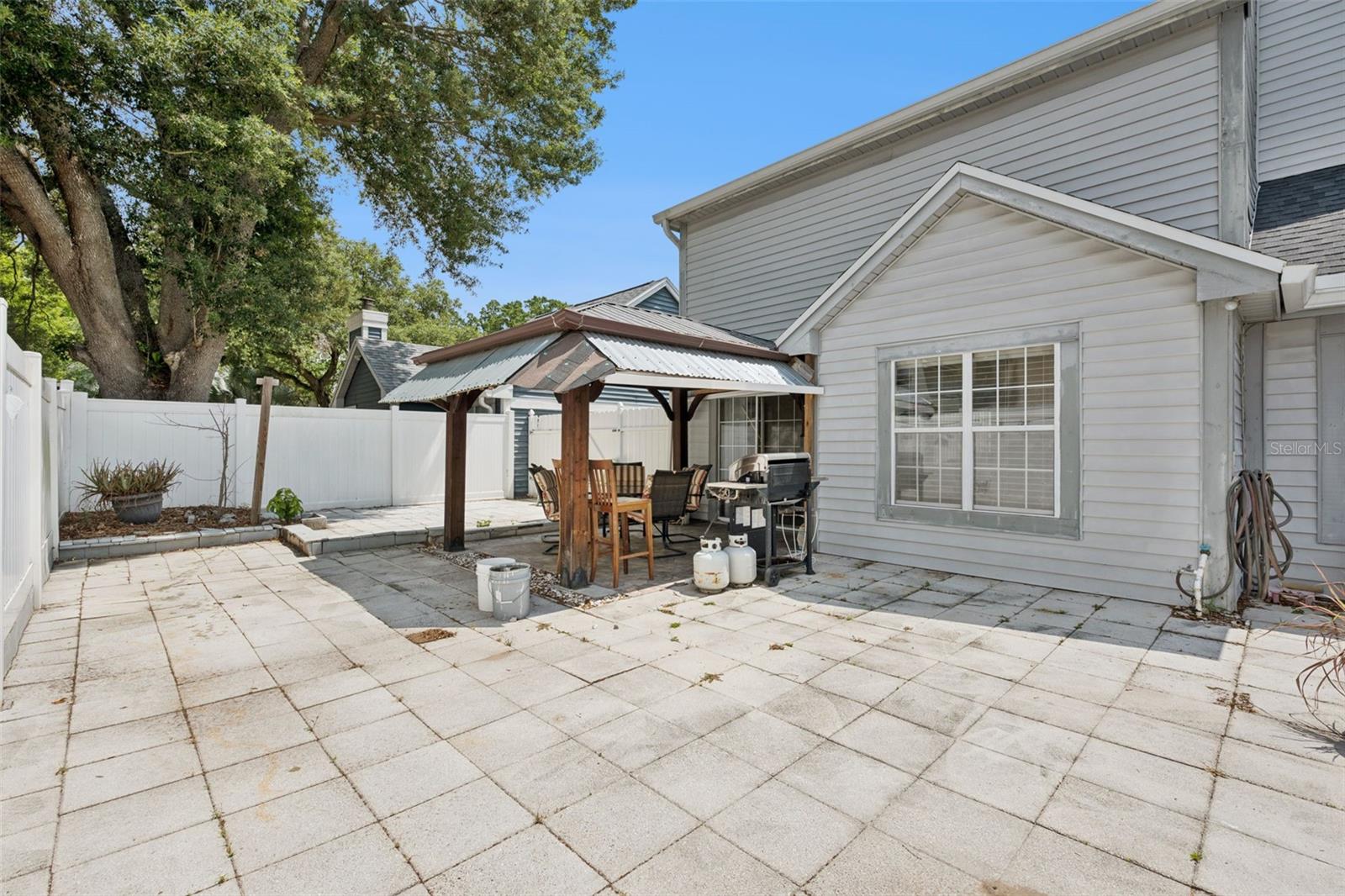 WEDGEWOOD GROVES - Residential