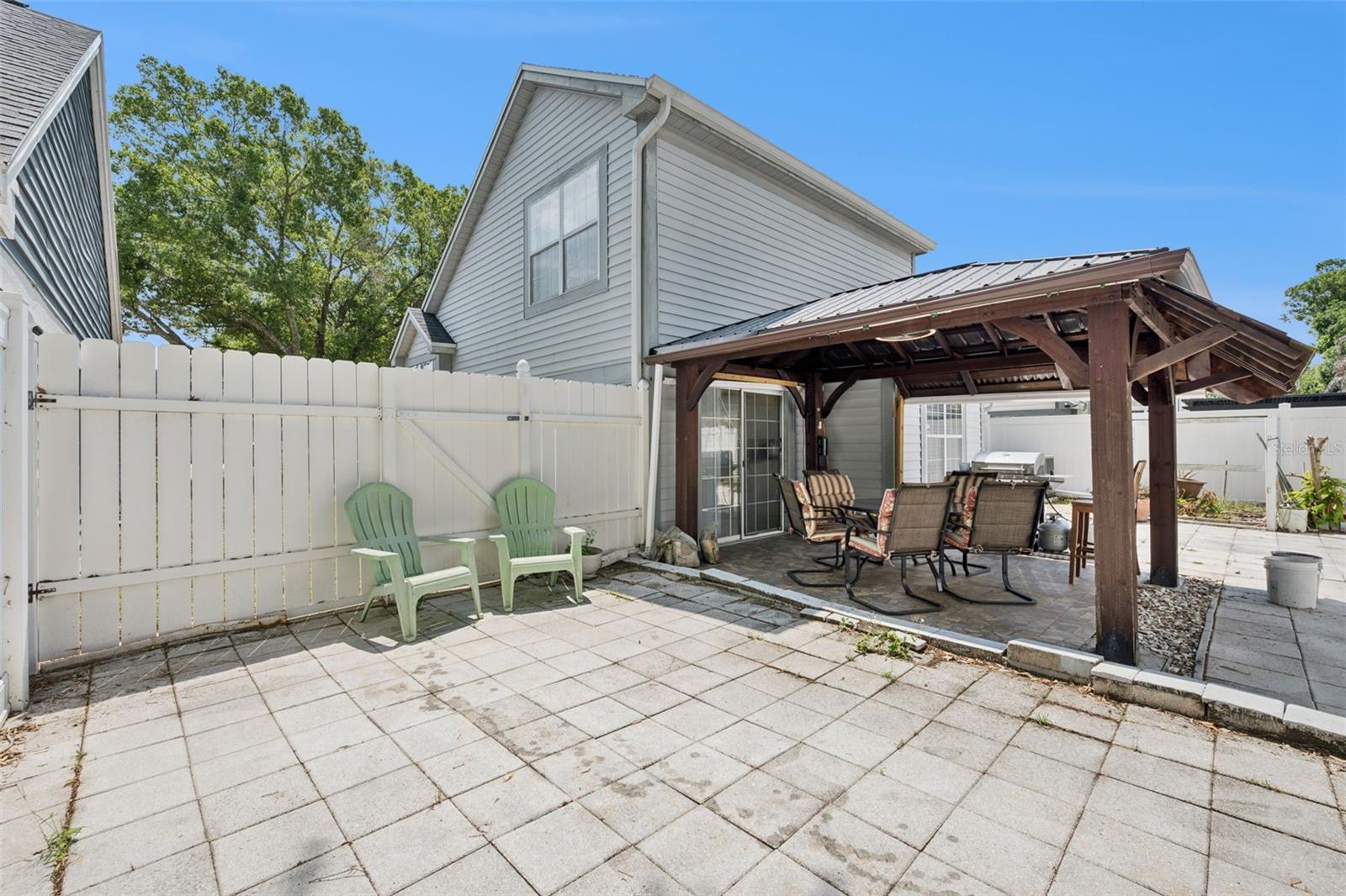 WEDGEWOOD GROVES - Residential