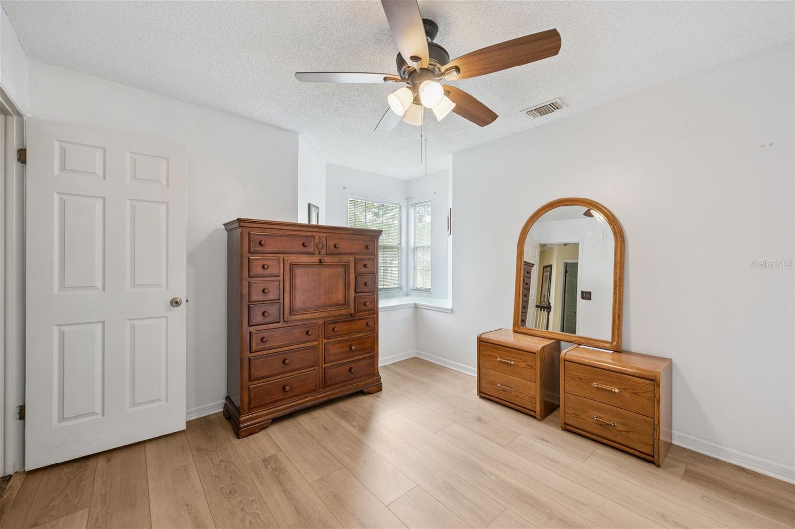 WEDGEWOOD GROVES - Residential