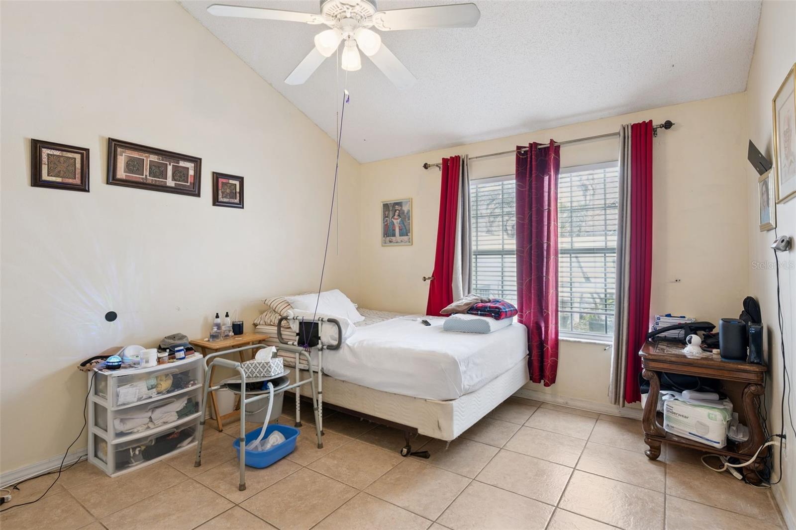 WEDGEWOOD GROVES - Residential