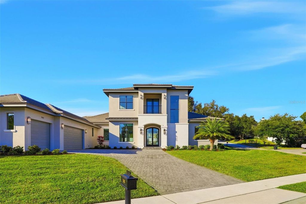 Photo of 705 Largovista Drive, Oakland, FL 34787 (MLS # O6379539)