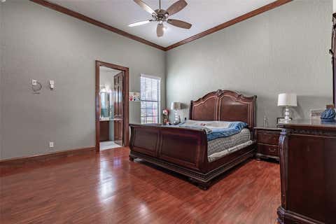 Tiny photo for 4222 SE 9th Avenue, Ocala, FL 34480 (MLS # OM723022)