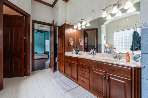 Tiny photo for 4222 SE 9th Avenue, Ocala, FL 34480 (MLS # OM723022)