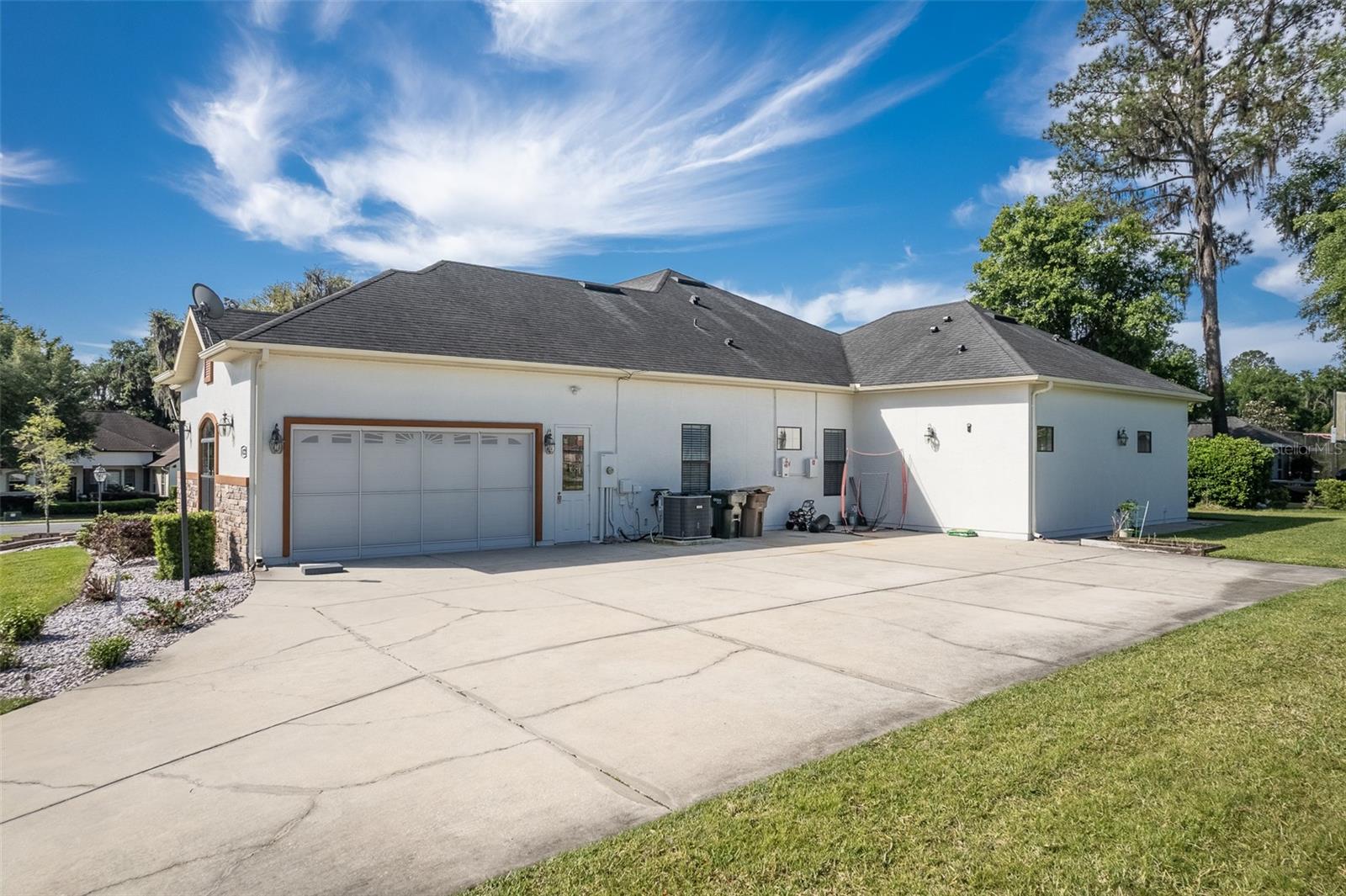 BELLECHASE WILLOWS - Residential