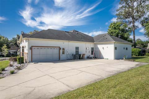 Tiny photo for 4222 SE 9th Avenue, Ocala, FL 34480 (MLS # OM723022)